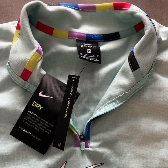 Women’s Nike F.C. Joga Bonito Dri-Fit Pullover - Picture 4 of 7